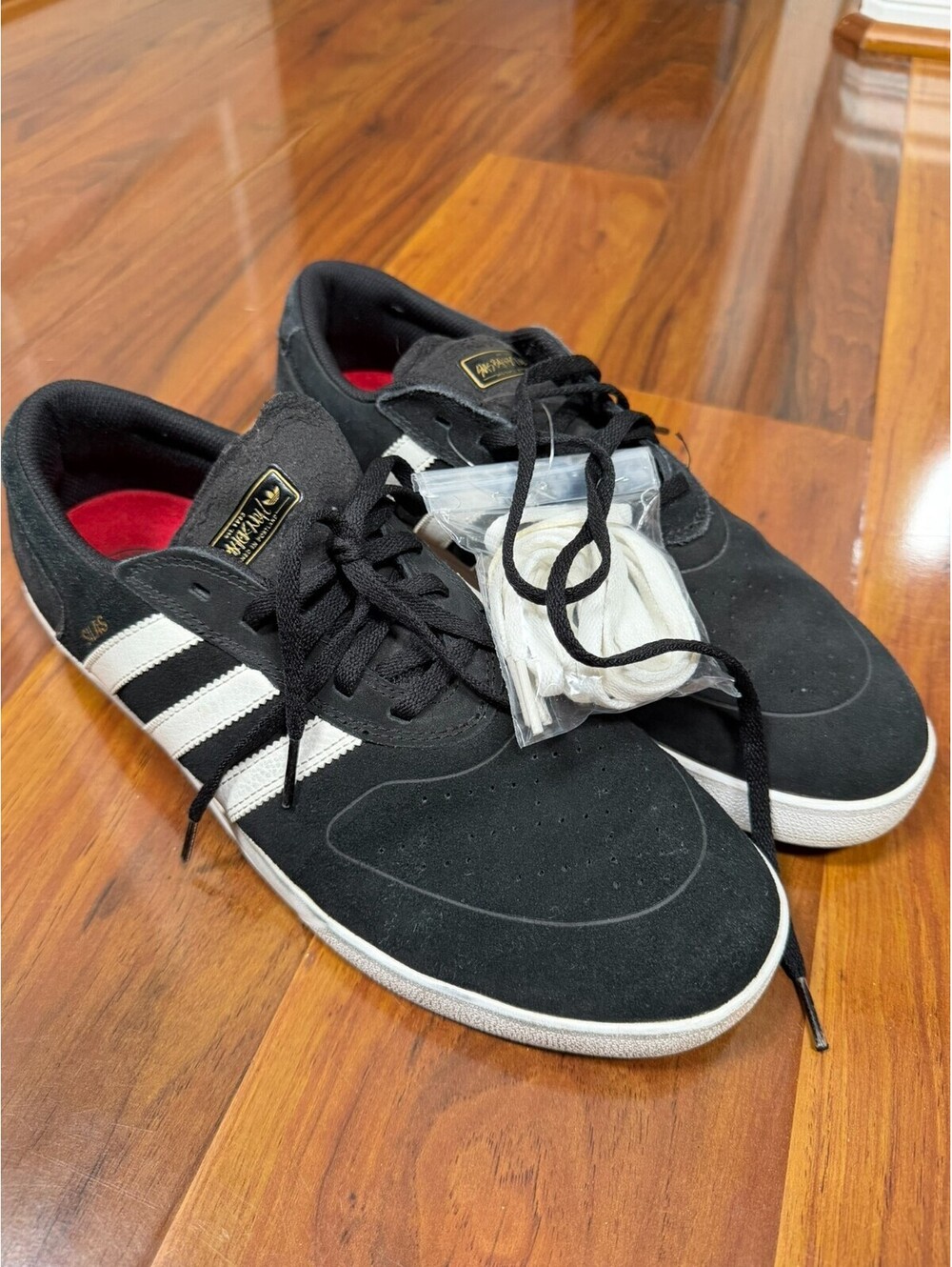 Adidas Shoes Men's Size 10.5 Silas SLR Skateboard Suede Black White Trainers